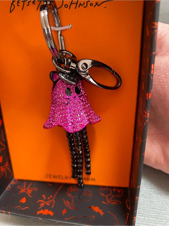 Betsey Johnson Accessories - Betsey Johnson Hot Pink Crystal Ghost Cat NIB Keychain with Black Tassel